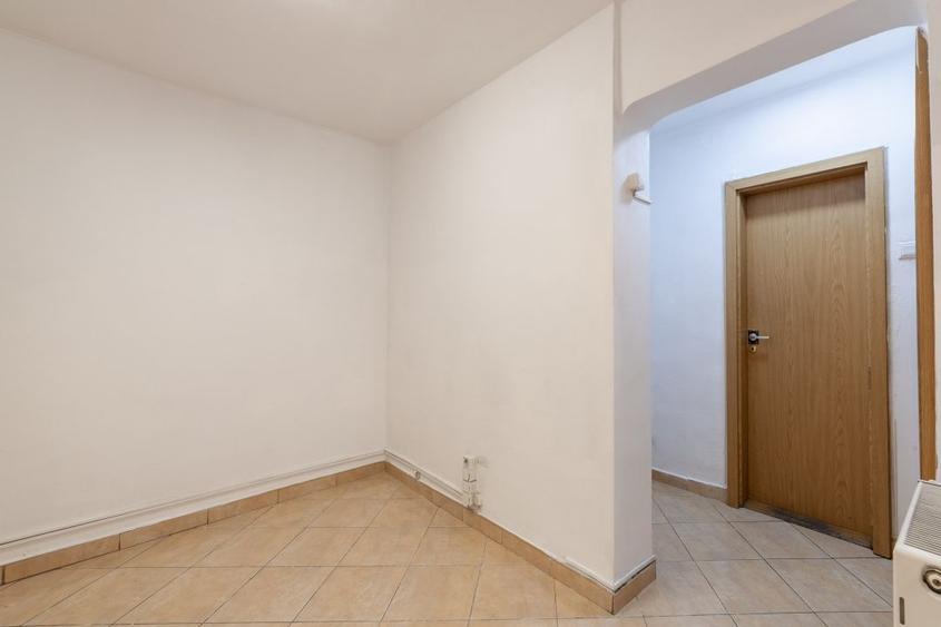 Spatiu Comercial 50 mp, Trafic Intens Auto si Pietonal, Vad Comercial