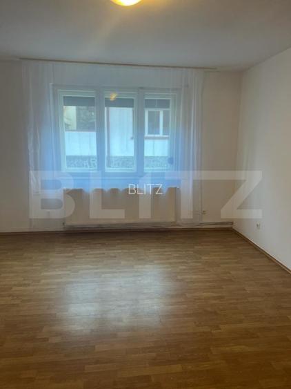De vanzare, casa in Schei - 12
