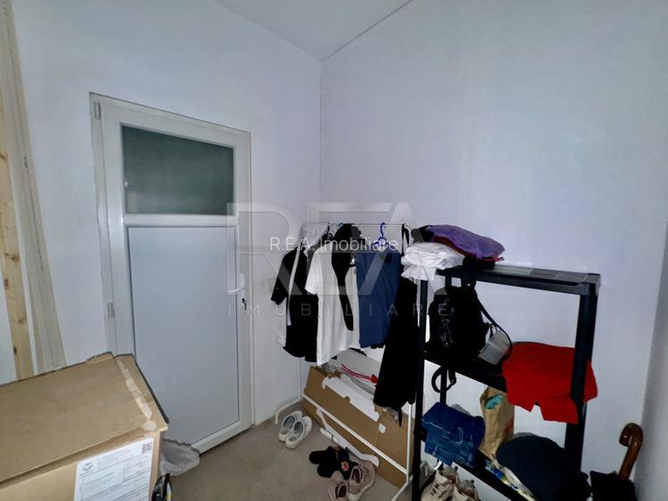 Spatiu comercial la 2 pasi de gura metroului - 8