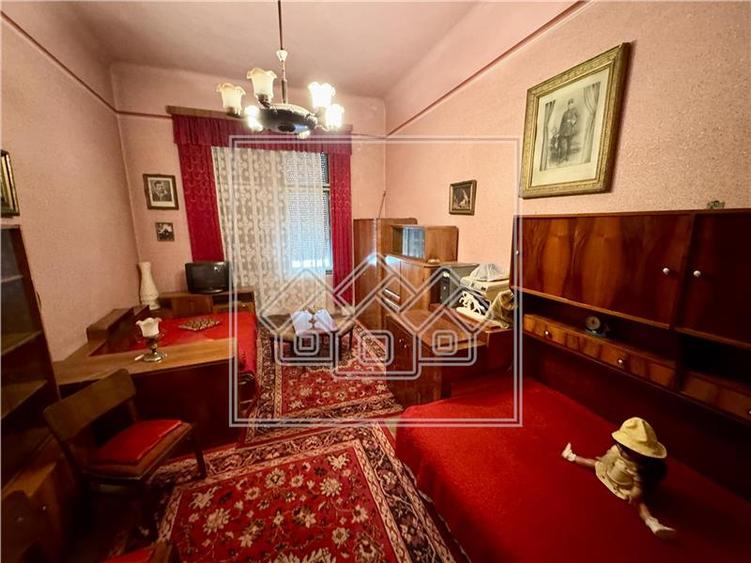 Ap.2 camere - zona ultracentrala - reper Hotel Continental Forum