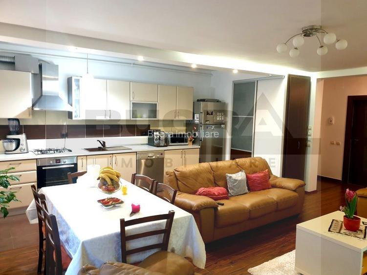 Apartament de 4 camere, 100mp, parcare, zona strazii Buna Ziua