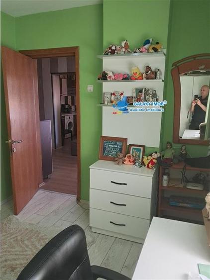 DE VANZARE APARTAMENT CU 3 CAMERE MODERN BRADU