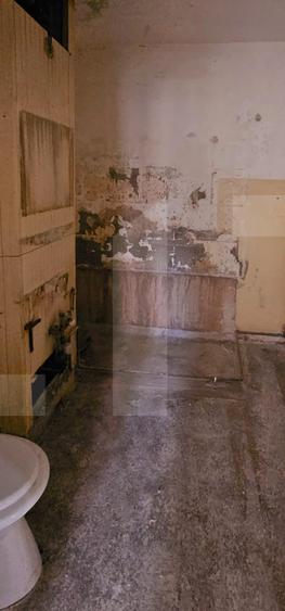 Apartament cu 3 camere, 72 mp, etaj 1, ideal pentru renovare - Simeria