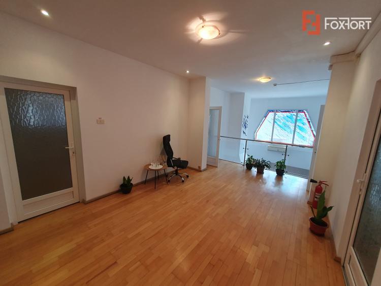 Proprietate impresionanta 606 mp utili, 706 mp teren | zona Braytim