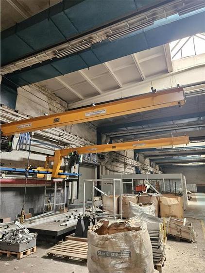 Spatiu Industrial - 2500 mp - Productie - Depozitare - Distributie