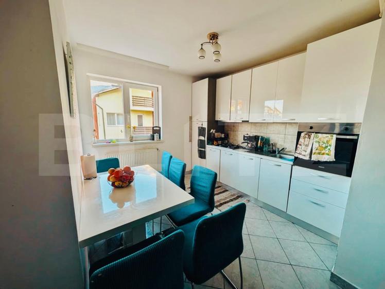 Apartament pe două niveluri, 3 camere, pet-friendly