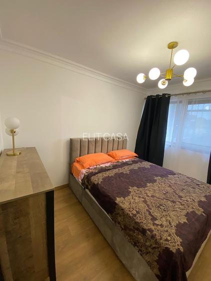 Apartament cu 3 camere, etajul 7/10, zona Centru-Palas Mall - 2