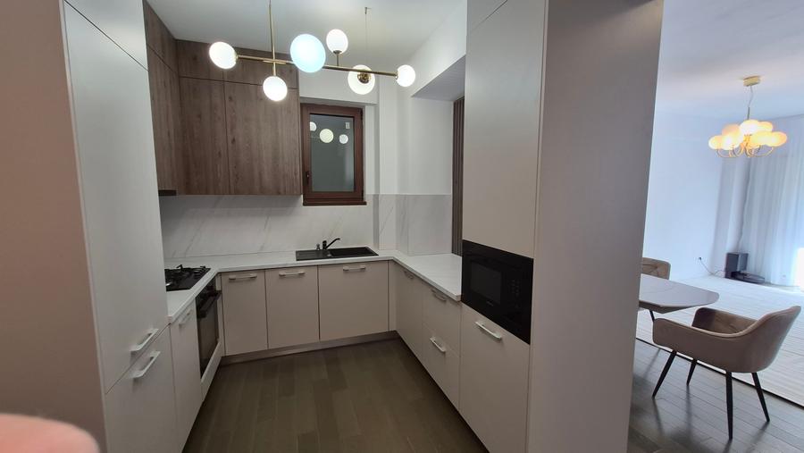 APARTAMENT 3 CAMERE LUX