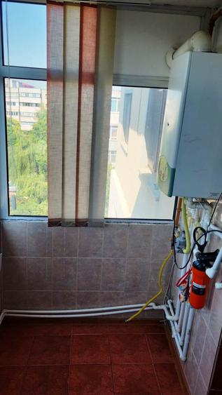 Apartament 3 camere, decomandat, mobilat, situat în cartierul Dorobanți 2