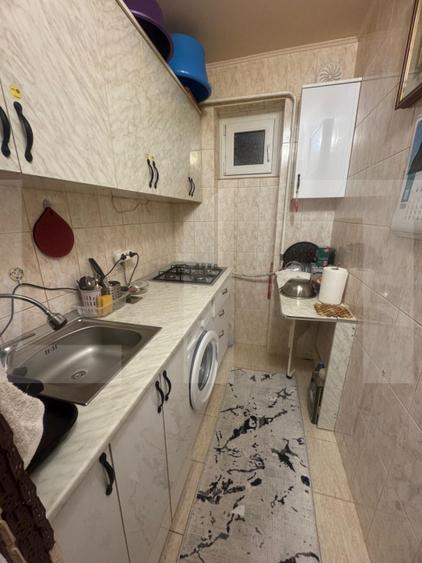 Apartament cu 2 camere, decomandat, 34 mp, etaj 3, zona Olinescu-Dorohoi