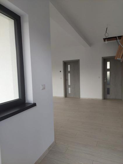 Casa noua in Hemeius