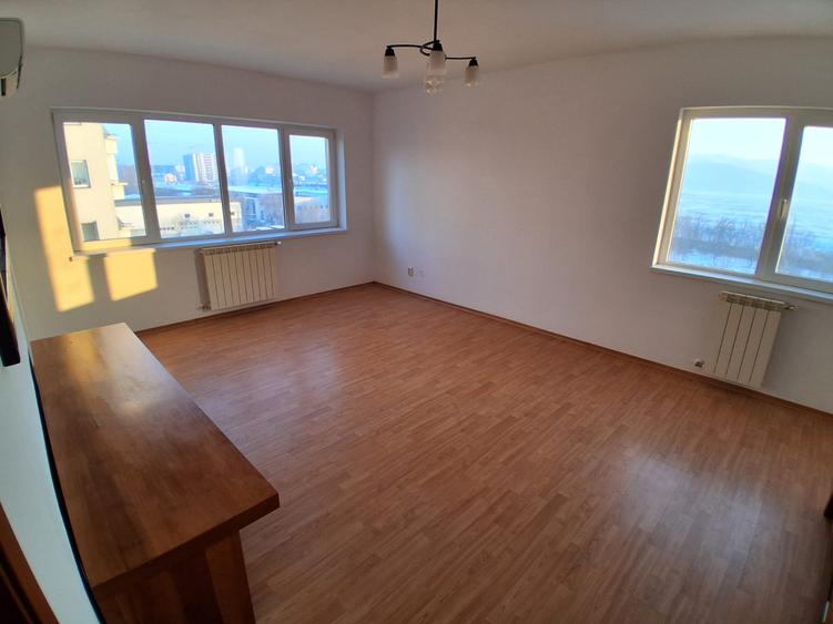 Apartament cu 2 camere decomandat Cartier Dream Village Cod 161046