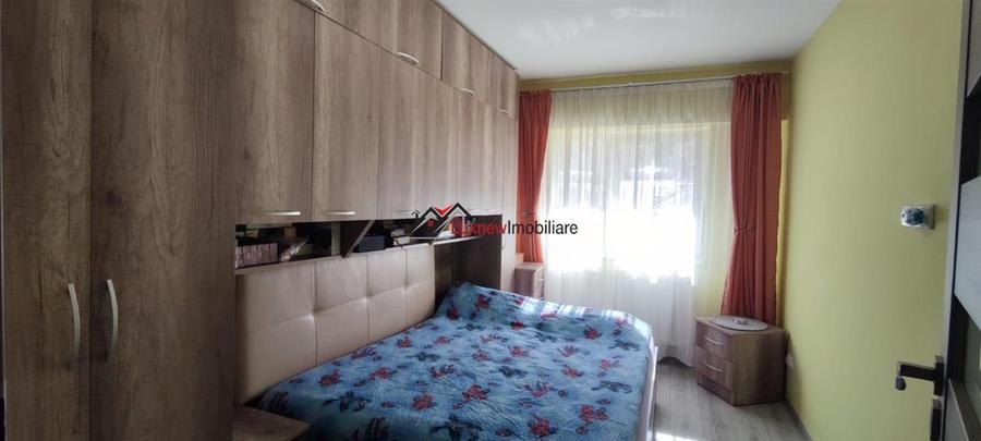 Propietate rara in Manastur, apartament cu 5 camere, balcon si pivnita, zona OMV