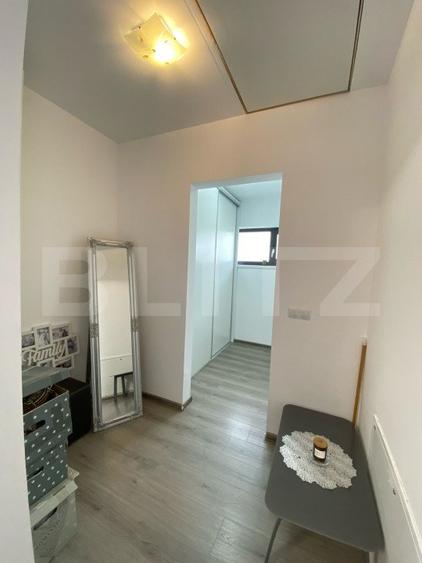 Casa de vanzare, 5 camere, 170 mp, mobilata la cheie, zona Dezmir