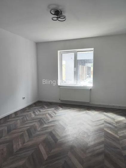 Spatiu in Vila de inchiriat , zona Centrala , 300 mp, 7 Parcari - 6