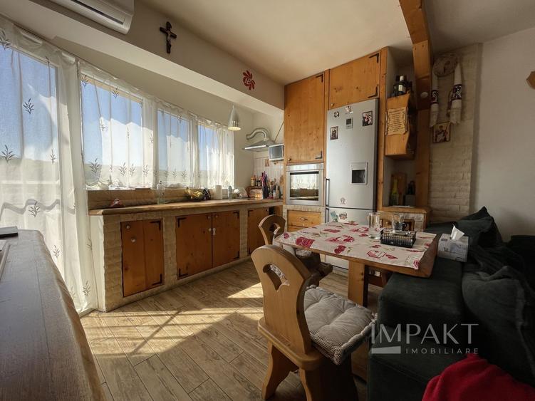 Apartament cu 3 camere spre vanare in zona Baciu!