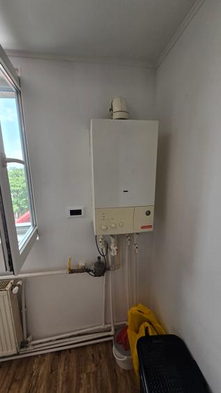 Apartament 2 camere, 28 mp, renovat, centrală proprie, Rahova – Crizantemelor