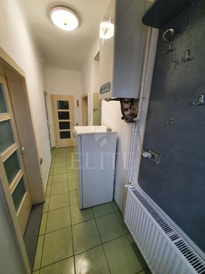 Apartament 3 camere în zona SEMICENTRALA CASA DE CULTURA A STUDENTILOR