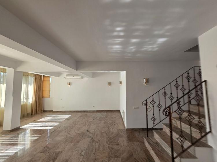 Vila individuală cu piscină privată,, teren 1000 mp – Pipera