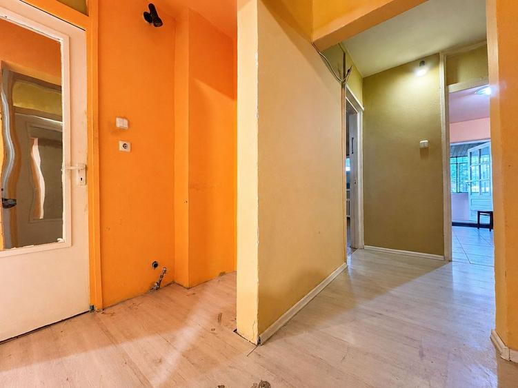 3 camere, 2 băi, parter înalt – zona Aradului, ideal locuință sau birou