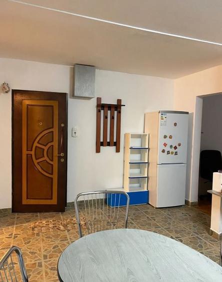 Apartament 2 camere, garaj, boxa, cartier Zorilor, zona Golden Tulip