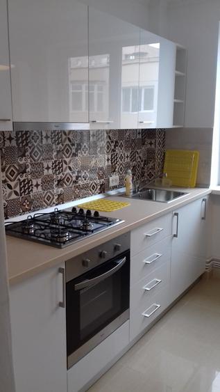 Inchiriez apt 2 cam 50 mp Verii/Toamnei AFI MALL