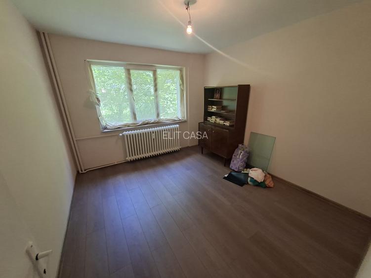 Apartament cu 2 camere, zona Tatarasi - 3
