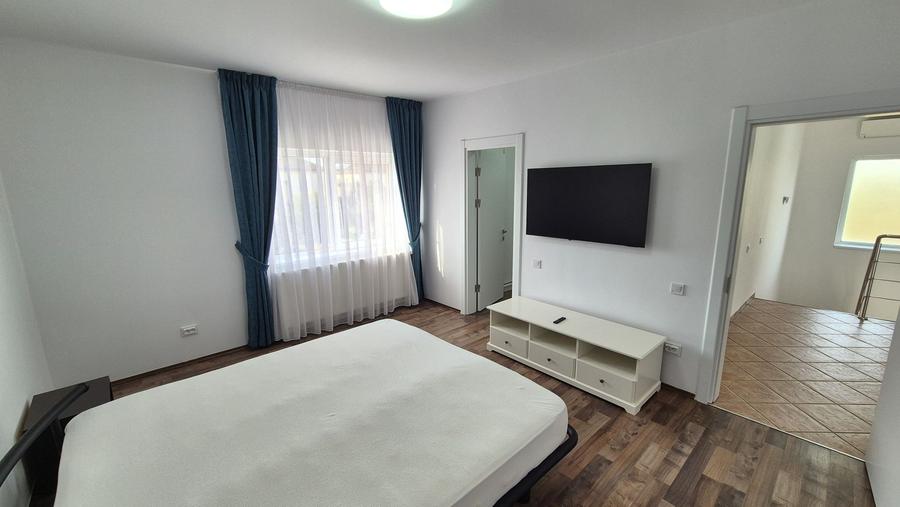 Casă cu 5 camere, 220 mp, teren 500 mp – Prelungirea Ghencea