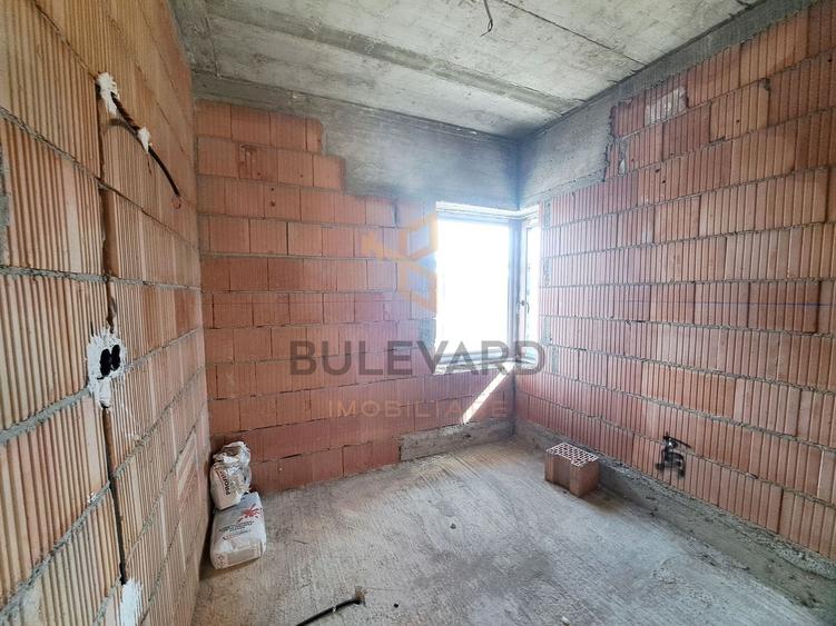 Casa tip duplex in zona Vivo Mall, str Razoare Floresti