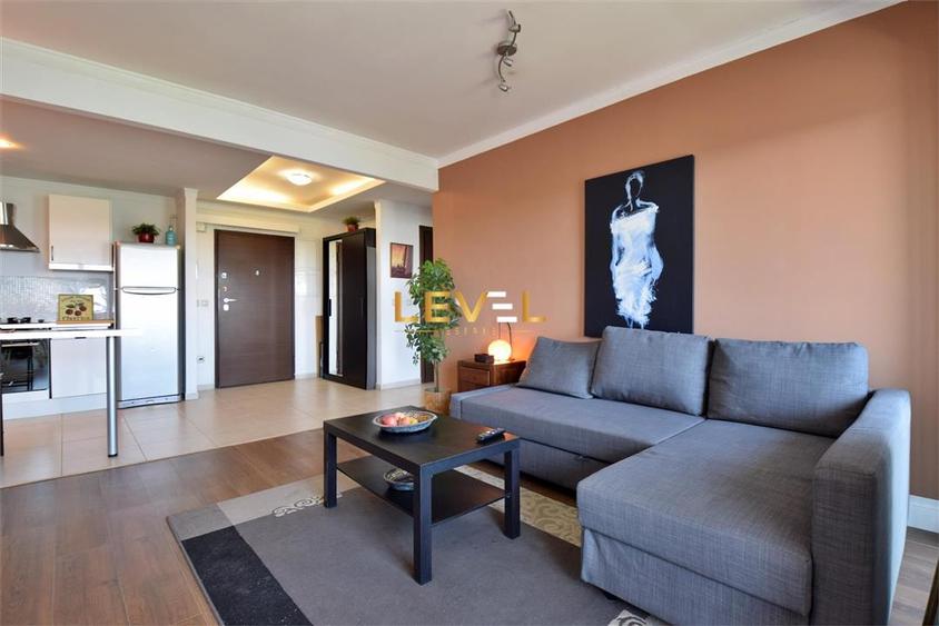 [VIDEO] Amazing Lake Views | 1 Bedroom Apartment | Parking and Storage | Emerald