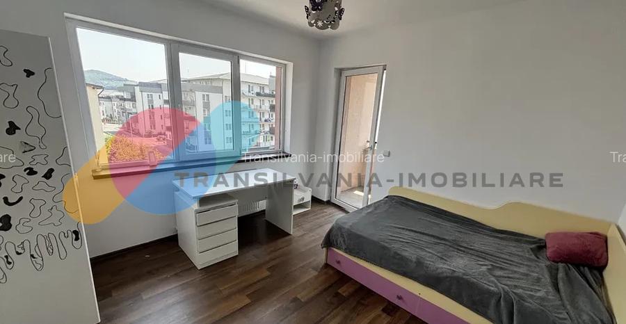 Apartament 3 camere, 2 balcoane, zona Terra - 3