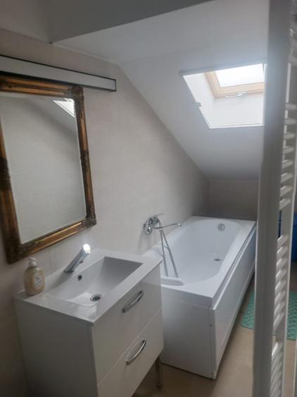 Apartament 3 camere, mansardă in ZONA CENTRALA