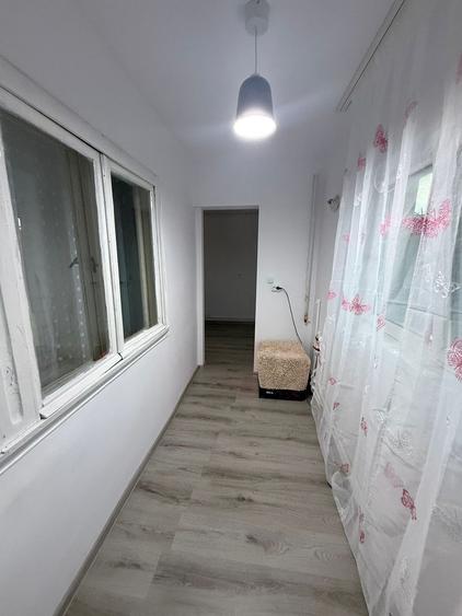 De vanzare apartament cu 2 camere, etaj 4/4, recent renovat, 29.300 euro