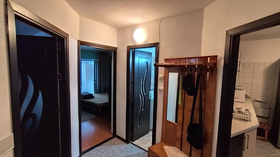 Apartament luminos cu 3 camere | Etaj 1, vedere mixtă și balcon spre Faleză