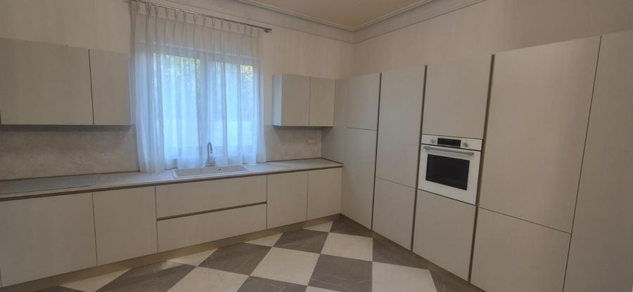Proprietate deosebita Iancu Nicolae
