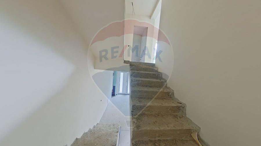 Duplex de 190 mp, în Tăuți, comision 0%.