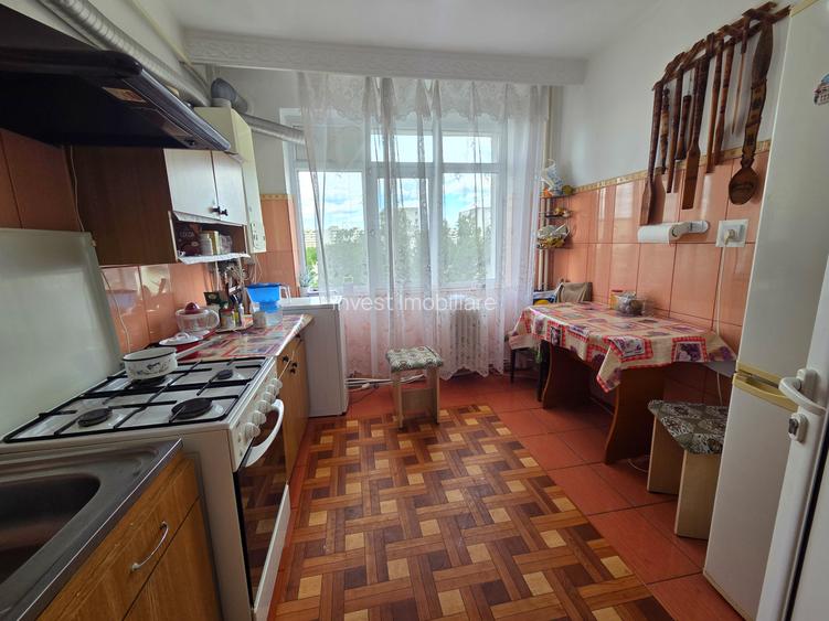 Apartament 3 camere-decomandat-etaj intermediar - 3