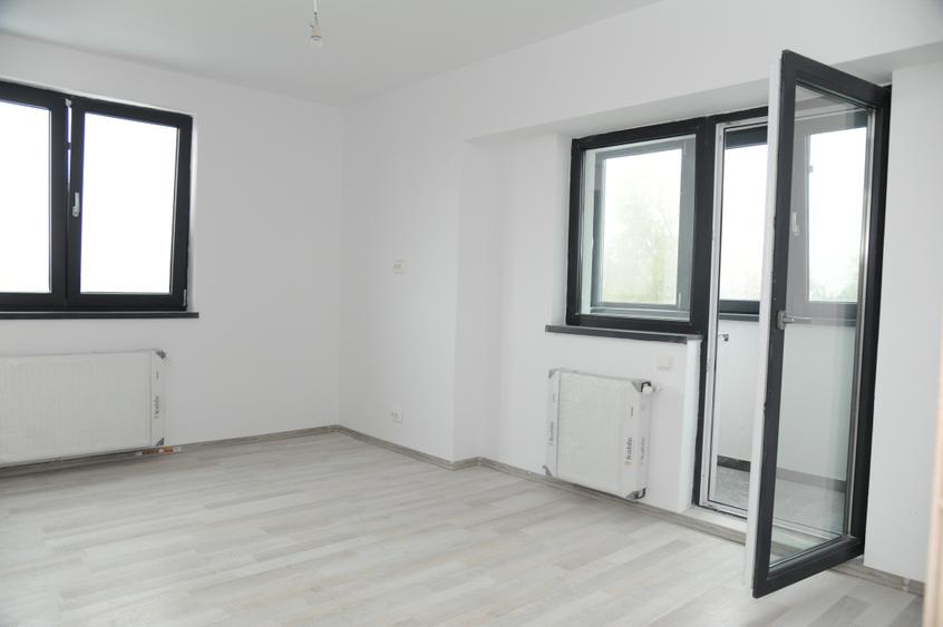 Garsonieră cu curte proprie de 17 mp | Metrou Apărătorii Patriei, S