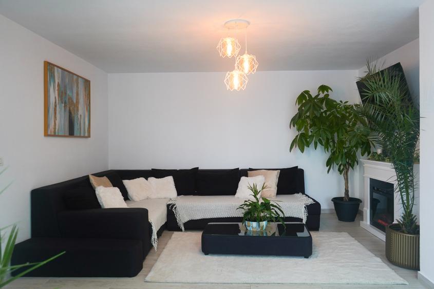 Casa moderna in Balotesti – lumina, stil si confort complet