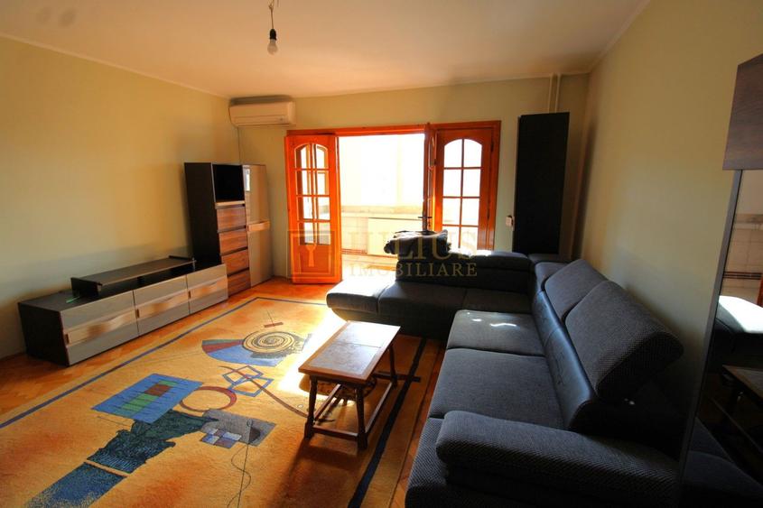 3 camere, centrala proprie, boxa la subsol, garaj