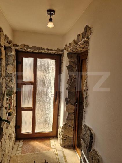 Casa de vanzare, cu 3 camere, 100 mp, zona Săulești