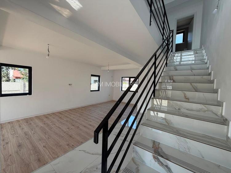 CASA INDIVIDUALA GLINA, INCALZIRE PARDOSEALA, TEREN 325 MP, COMIS 0%