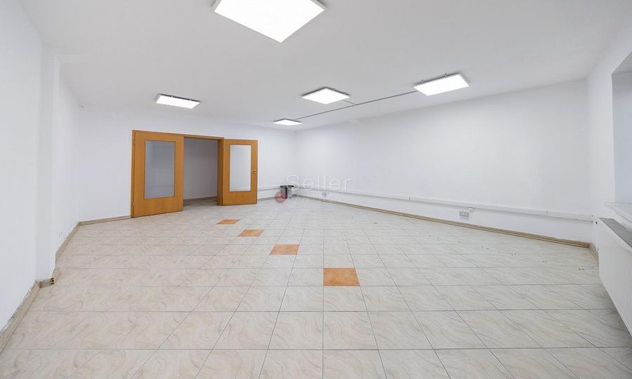 Platformă industrială cu 2 hale și sediu administrativ – teren 3.871 m