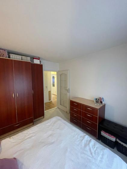 Apartament 3 camere, 70 mp + balcon 10 mp, zona Republicii - Traian
