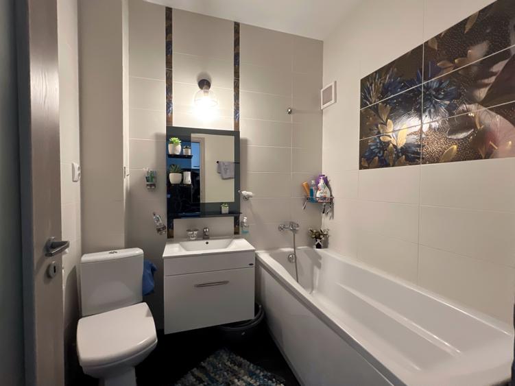 Apartament 3 camere | 65 mp utili + balcon 8 mp + terasa 6 mp | Etaj 8/9 | Mobil