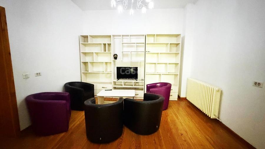 Centru - Blv. Stefan cel Mare si Sfant, 3 camere mobilat si utilat