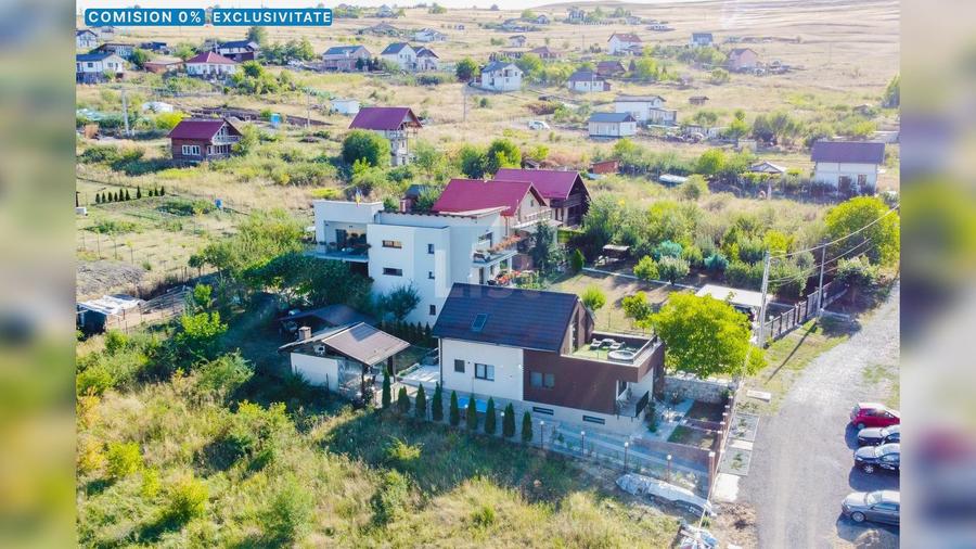 Casă NZEB cu curte amenajată & terasă Rooftop în Câmpenești.
