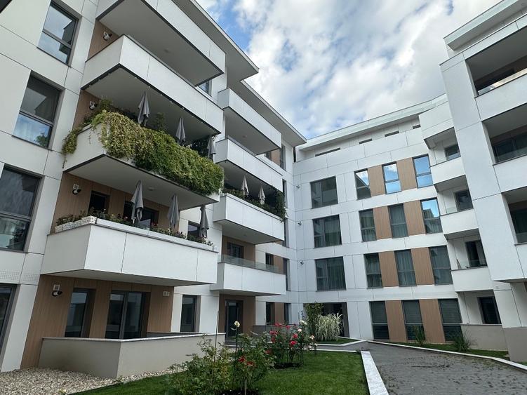 Studio Premium, Unirii- Tribunal nou