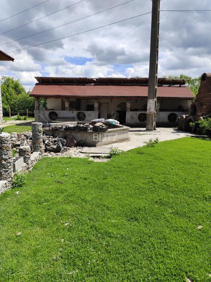 Casă spațioasă cu 800 mp teren, foișor și toate utilitățile, în Balș - 3