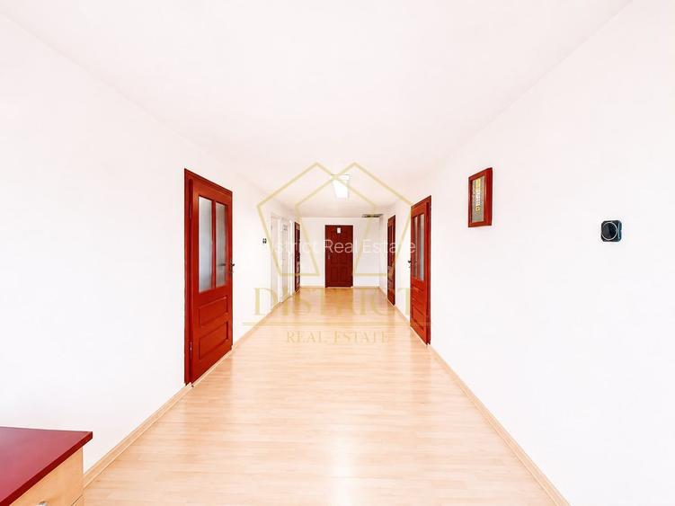 Spatiu comercial cu 4 camere | Girocului - 17